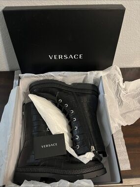Versace Black Croc-Embossed Lace-Up Combat Boots Kids 36/5Y